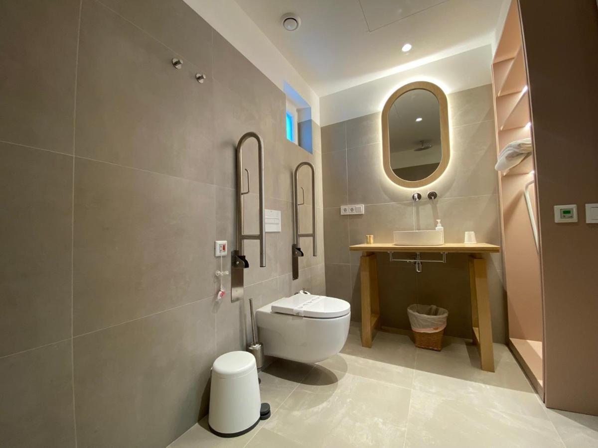 Hotel Leonor Conil Conil De La Frontera Dış mekan fotoğraf