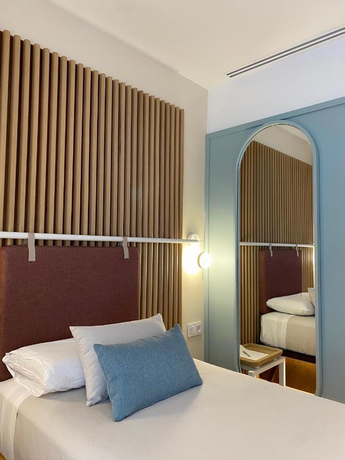 Hotel Leonor Conil Conil De La Frontera Dış mekan fotoğraf