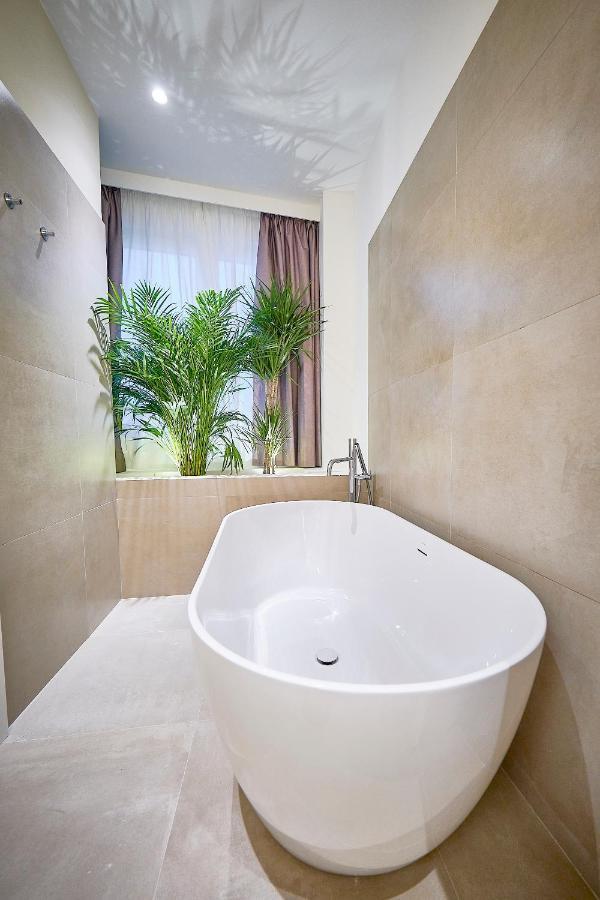 Hotel Leonor Conil Conil De La Frontera Dış mekan fotoğraf
